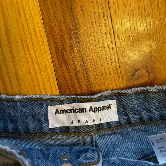 American Apparel Denim High Waisted Shorts Light Wash Raw Hem - Picture 2 of 4